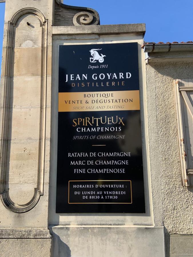エ＝シャンパーニュChampagne & Grand Cruアパートメント エクステリア 写真